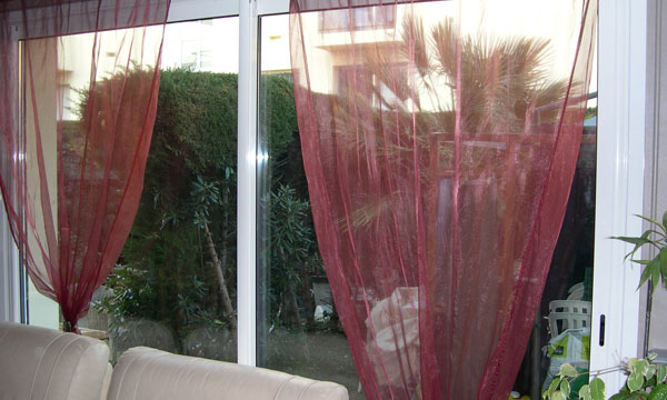 baie vitrée en PVC réalisée par MCR06